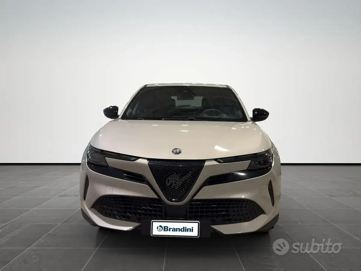Usata Alfa Romeo GT Junior 136 CV (100 kW) 2025 Avorio SUV