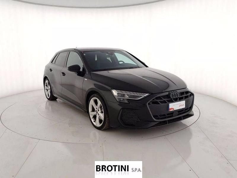 Usata Audi A3 S-Line 150 CV (110 kW) 2025 Nero metallizzato Berlina