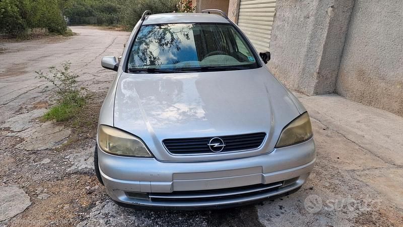 Grigio Usata 1999 Opel Astra Station wagon | 500 € - Immagine 1/4