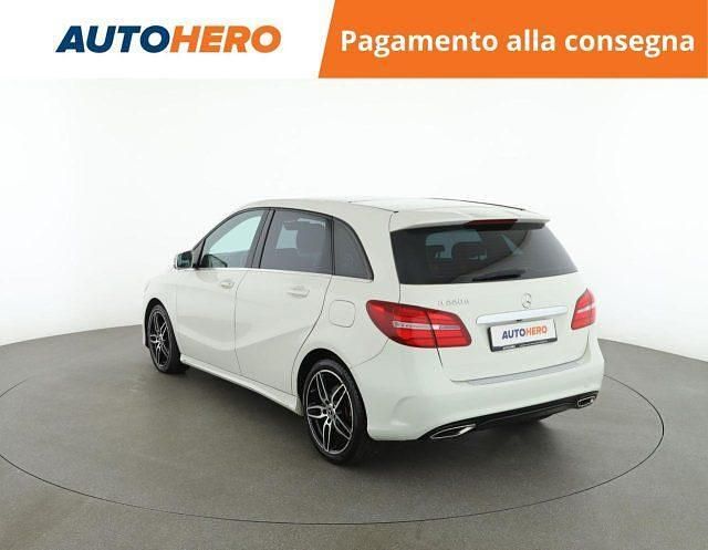 Usata Mercedes B220 Premium 177 CV (130 kW) 2018 Bianco Monovolume