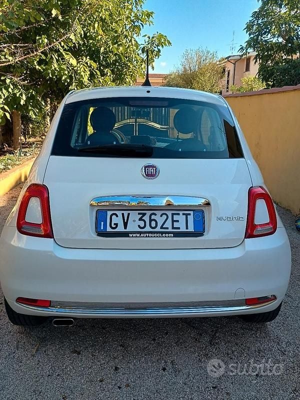 Usata Fiat 500 Dolcevita 69 CV (50 kW) 2024 Bianco Utilitaria