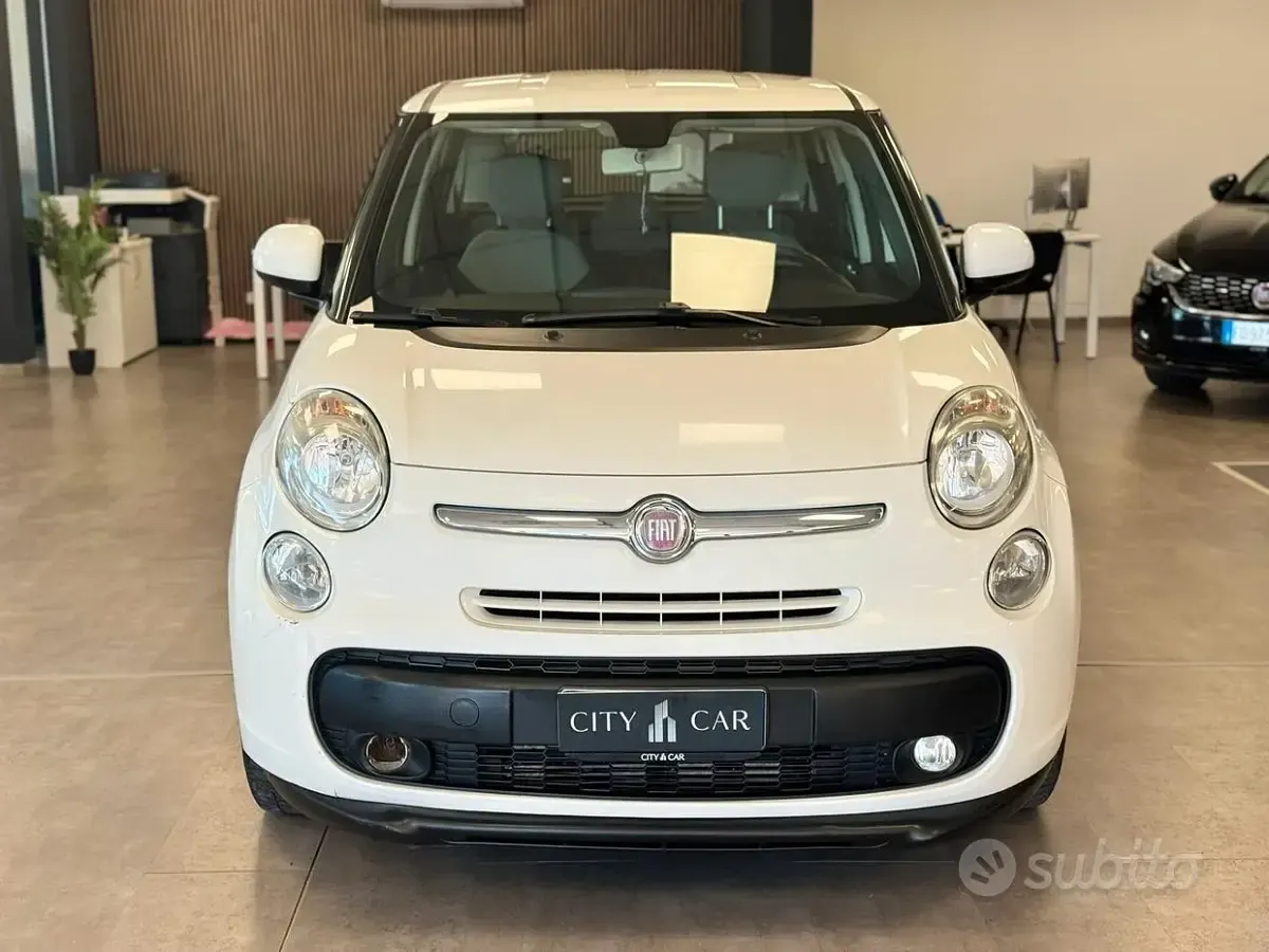 Gebraucht Fiat 500L Living 84 PS (61 kW) 2014 Weiß Van / Kleinbus