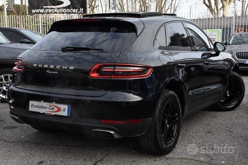 Usata Porsche Macan 265 CV (194 kW) 2018 Nero metallizzato SUV