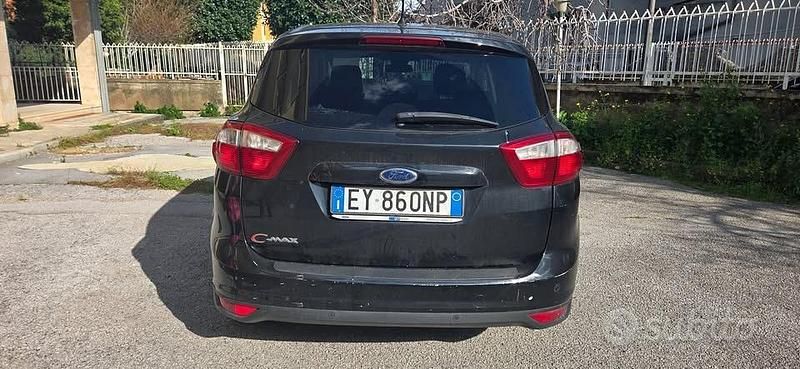 Usata Ford C-MAX Titanium 115 CV (84 kW) 2015 Nero Monovolume