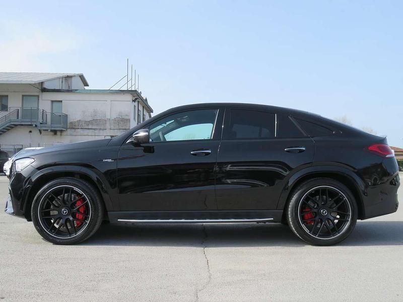 Usata Mercedes GLE53 AMG Premium 435 CV (319 kW) 2023 Obsidian black Coupé