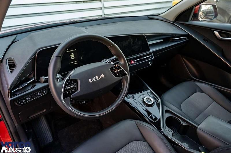 Usata Kia Niro Premium 105 CV (77 kW) 2023 Arancione SUV