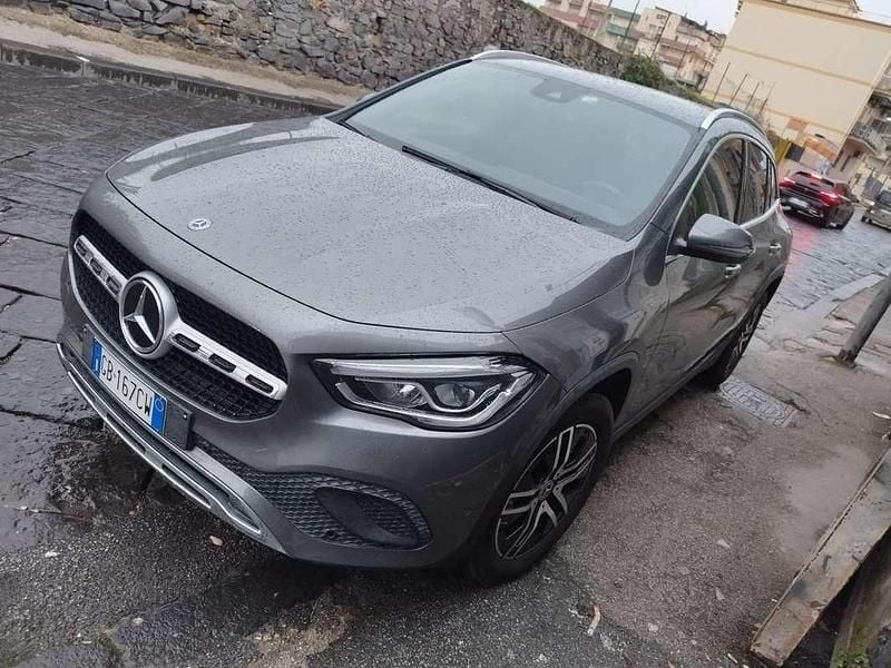 Usata Mercedes GLA200 163 CV (119 kW) 2020 SUV