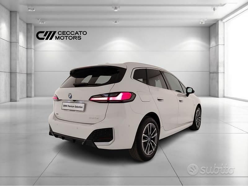 Usata BMW 225 Active Tourer M Sport 245 CV (180 kW) 2023 Bianco Monovolume