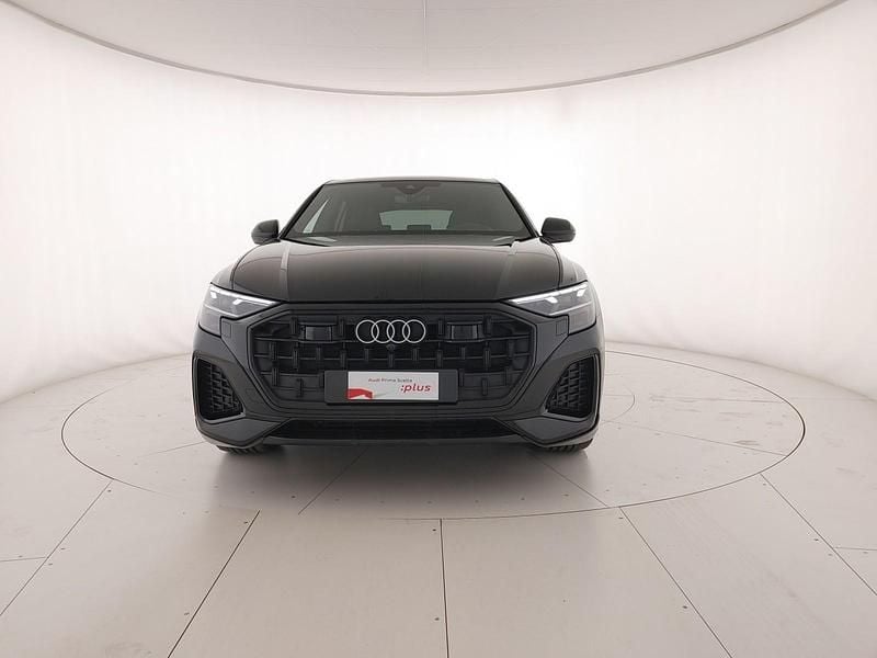 Usata Audi Q8 S-Line 231 CV (169 kW) 2025 Nero mito metallizzato SUV