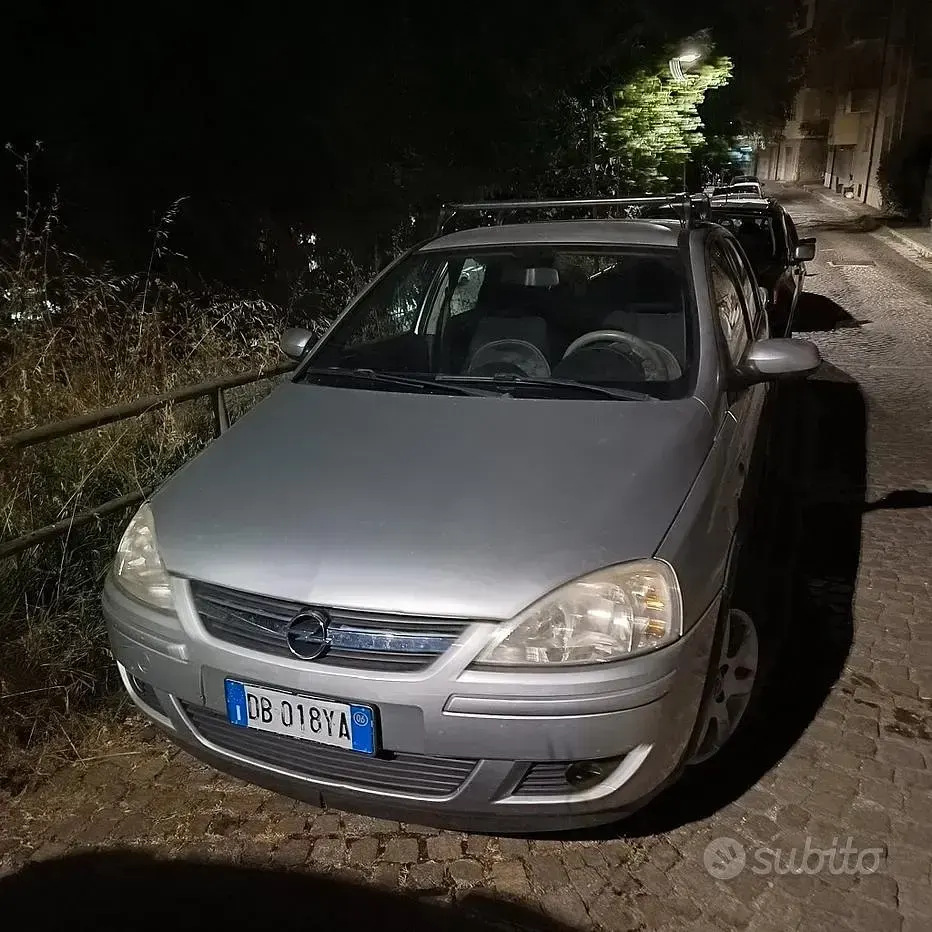 Usata Opel Corsa 69 CV (50 kW) 2006 Grigio Utilitaria