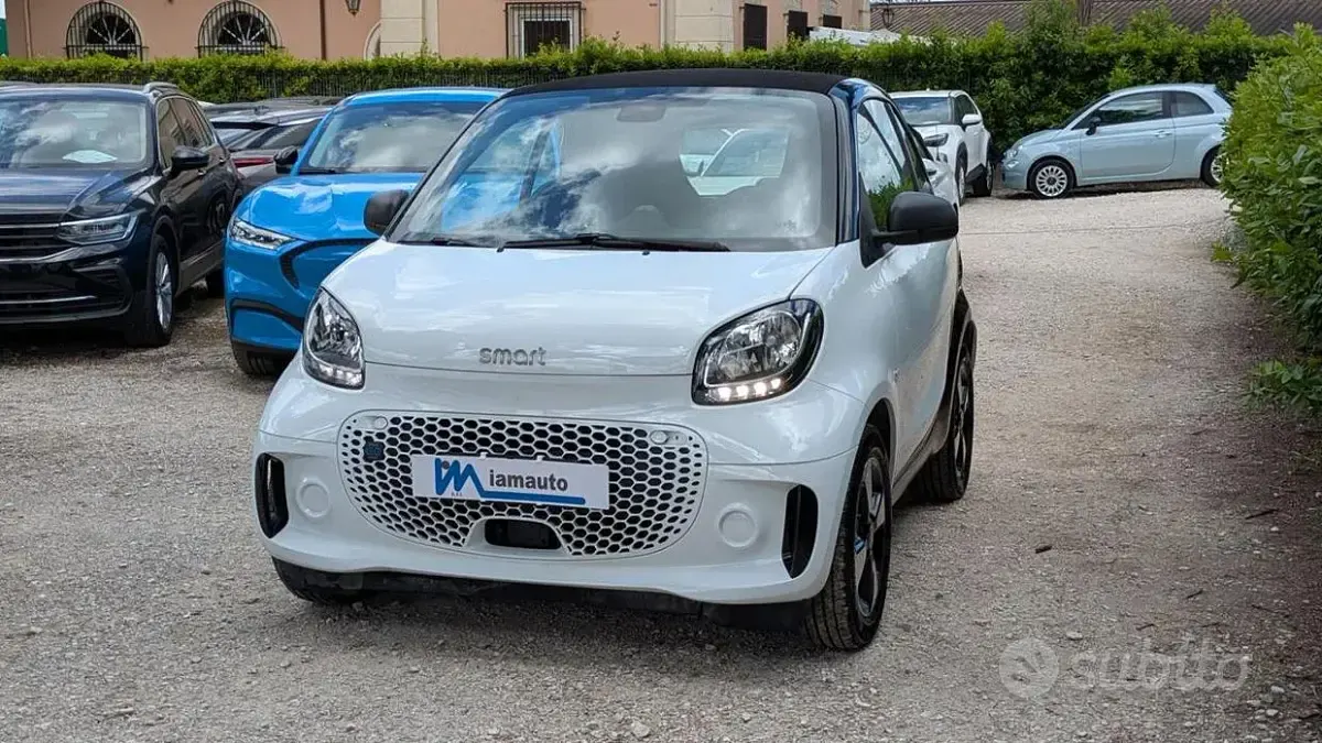 Usata Smart ForTwo Coupé Passion 41 kW (56 CV) 2021 Bianco Utilitaria