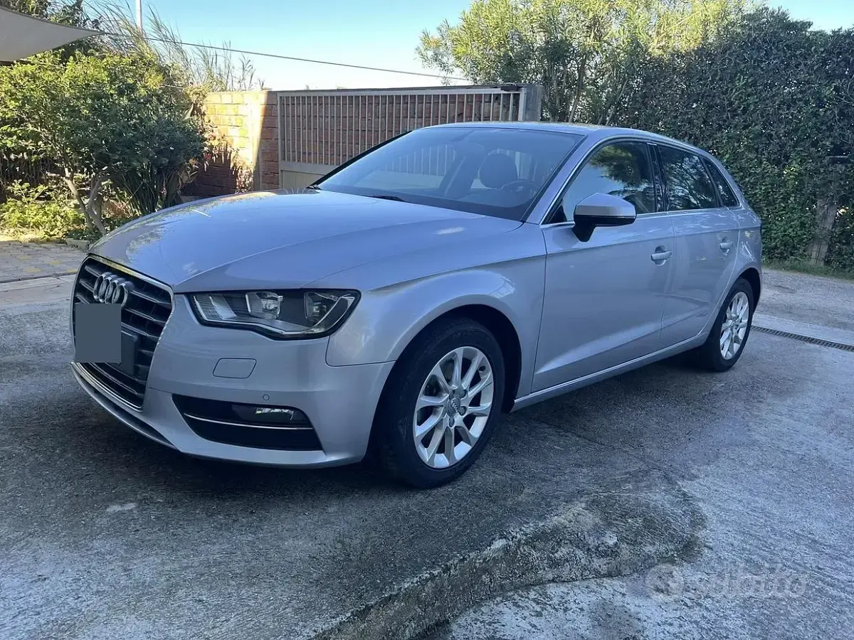 Usata Audi A3 110 CV (80 kW) 2015 Grigio Berlina