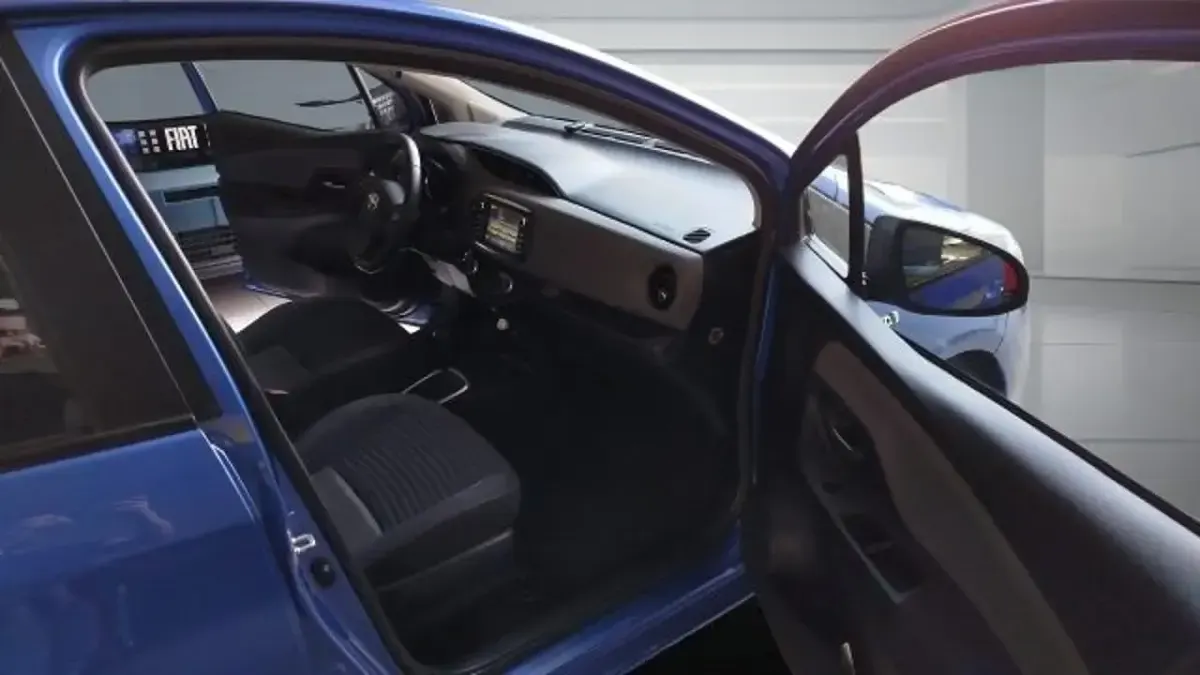 Usata Toyota Yaris Hybrid Active 2019 Blu Utilitaria