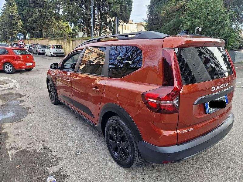 Usata Dacia Jogger Extreme 101 CV (74 kW) 2023 Arancione Monovolume