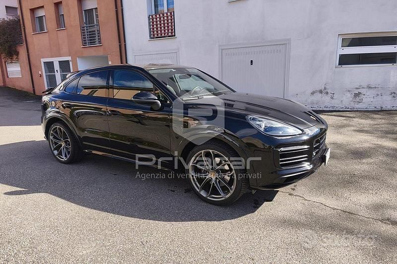 Usata Porsche Cayenne 353 CV (259 kW) 2020 Nero SUV