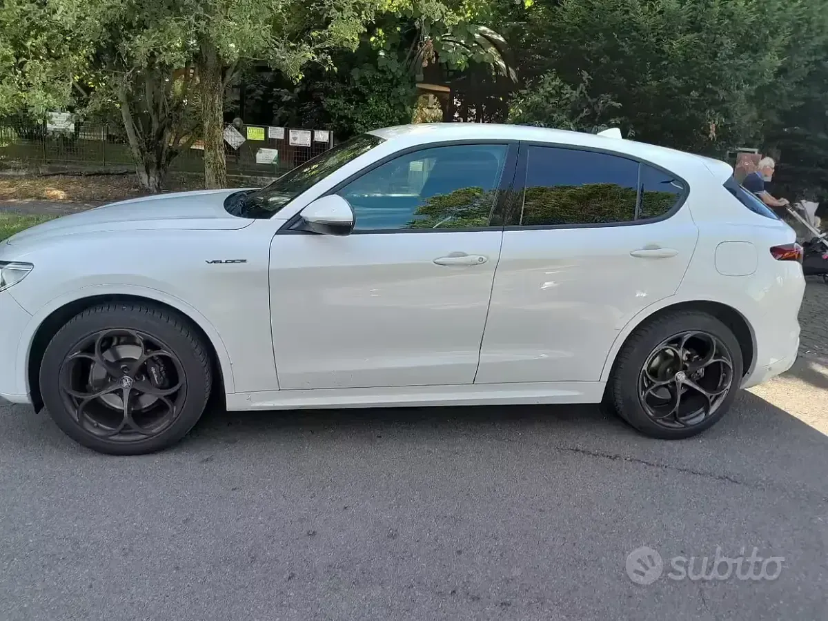 Usata Alfa Romeo Stelvio Veloce 209 CV (153 kW) 2020 Bianco SUV
