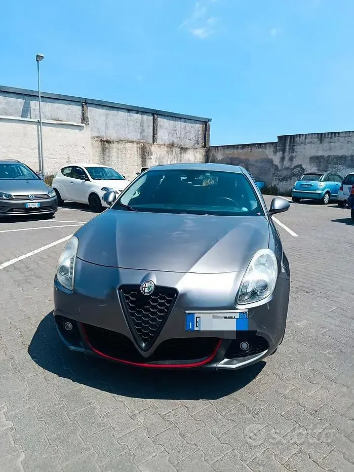 Usata Alfa Romeo Giulietta 105 CV (77 kW) 2014 Grigio Utilitaria