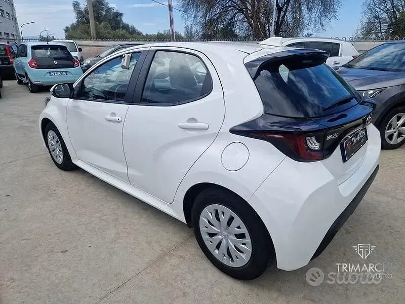 Usata Toyota Yaris Hybrid Active 116 CV (85 kW) 2025 Other Berlina