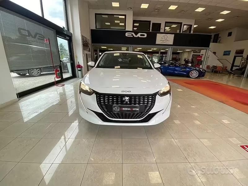 Usata Peugeot 208 Active 75 CV (55 kW) 2020 Bianco Utilitaria