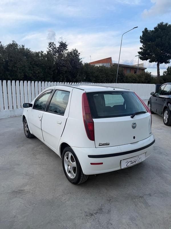 Usata Fiat Punto Classica 69 CV (50 kW) 2008 Bianco Utilitaria