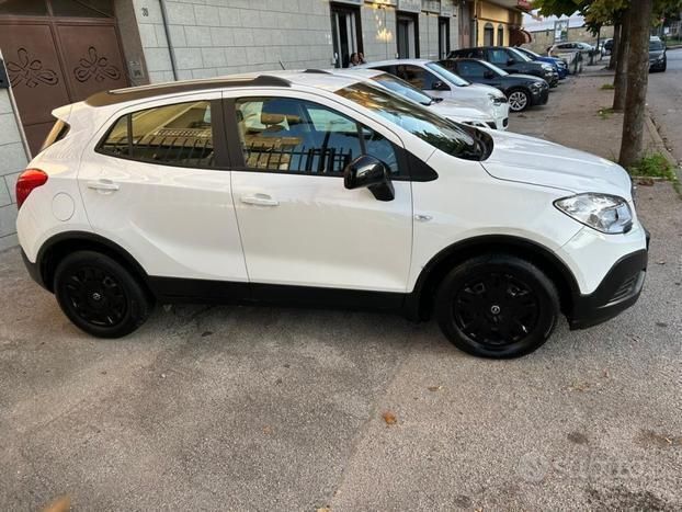 Usata Opel Mokka 116 CV (85 kW) 2014 Bianco SUV