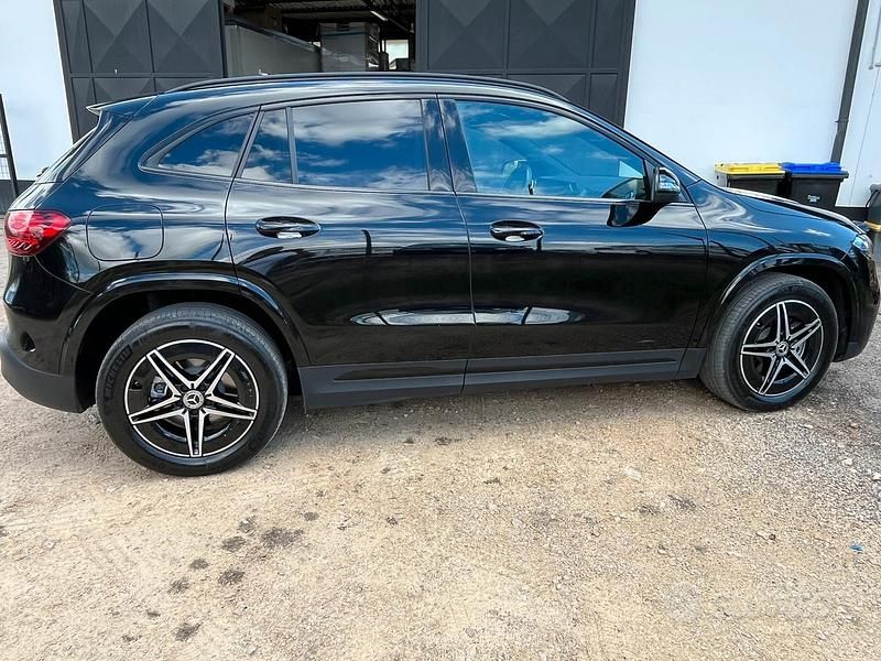 Usata Mercedes EQA250+ Advanced 139 kW (190 CV) 2024 Nero SUV