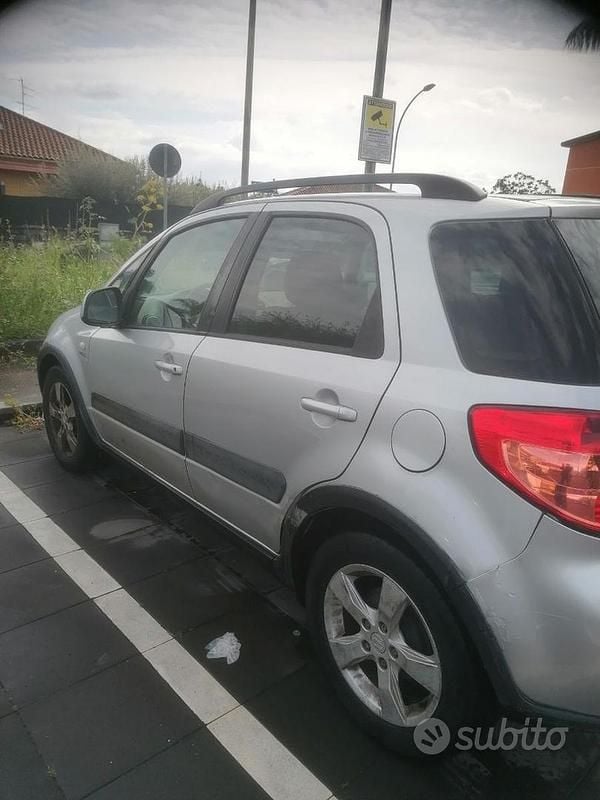 Usata Suzuki SX4 2011 Grigio SUV