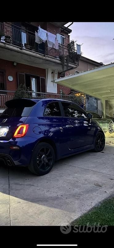 Usata Abarth 595 140 CV (102 kW) 2017 Blu Utilitaria