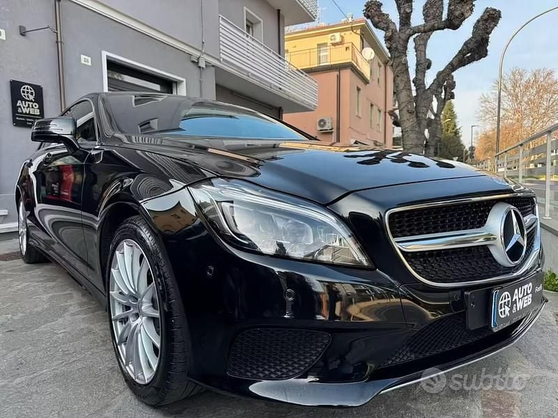 Usata Mercedes CLS250 Premium 203 CV (149 kW) 2016 Nero Berlina