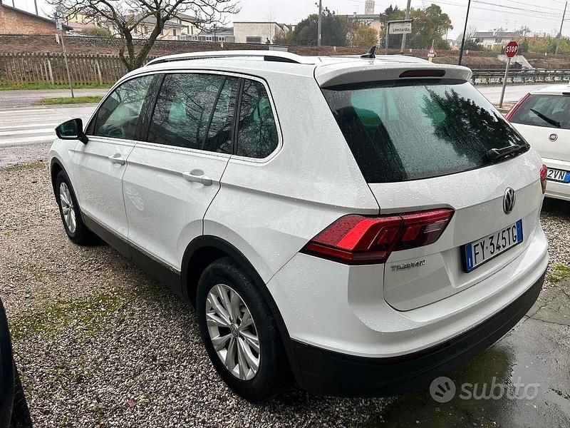 Usata VW Tiguan Sport 116 CV (85 kW) 2019 Bianco SUV