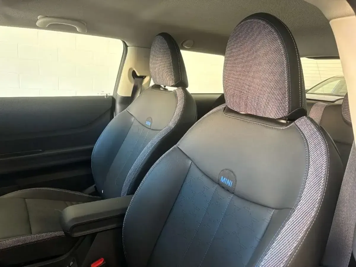 Usata Mini Cooper 156 CV (114 kW) 2025 Grigio Utilitaria
