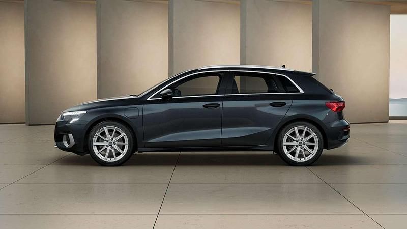 Usata Audi A3 Sportback Advanced 204 CV (150 kW) 2024 Grigio Utilitaria