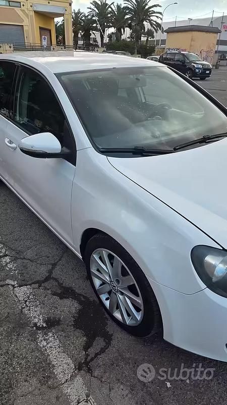 Usata VW Golf VI Highline 105 CV (77 kW) 2010 Bianco Utilitaria