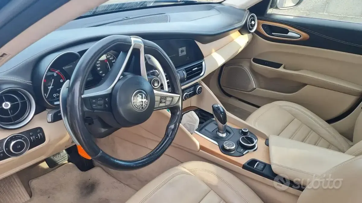 Usata Alfa Romeo Giulia 2017 Blu Berlina