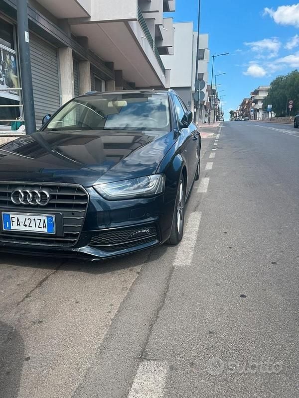 Usata Audi A4 S-Line 150 CV (110 kW) 2015 Blu Berlina