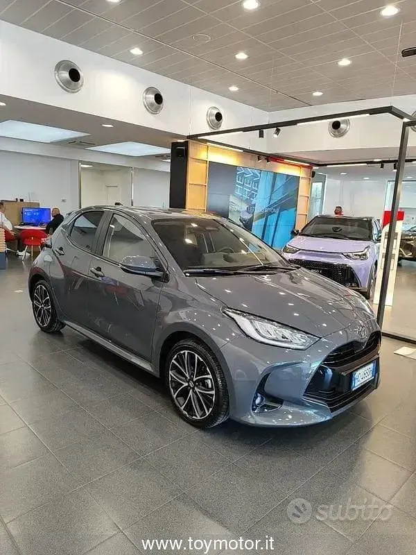 Nuova Toyota Yaris Hybrid 92 CV (67 kW) 2026 Berlina