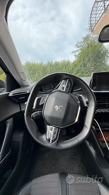 Usata Peugeot 2008 131 CV (96 kW) 2021 Grigio SUV