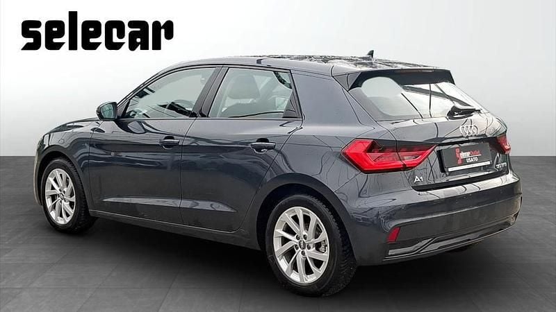 Usata Audi A1 Sportback Admired 116 CV (85 kW) 2019 5t grigio satin metallizzato Utilitaria