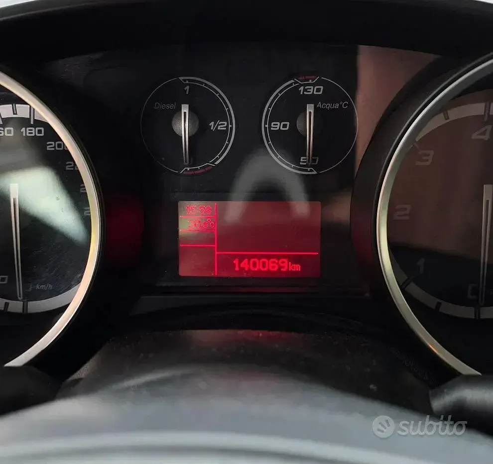 Usata Alfa Romeo Giulietta 170 CV (125 kW) 2011 Utilitaria