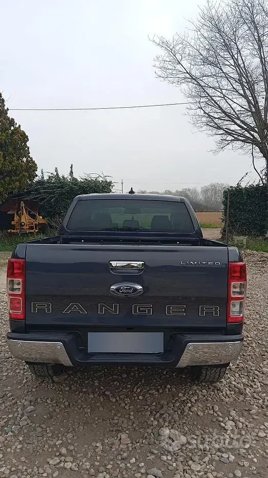 Usata Ford Ranger 213 CV (156 kW) 2021 Grigio Pick-up