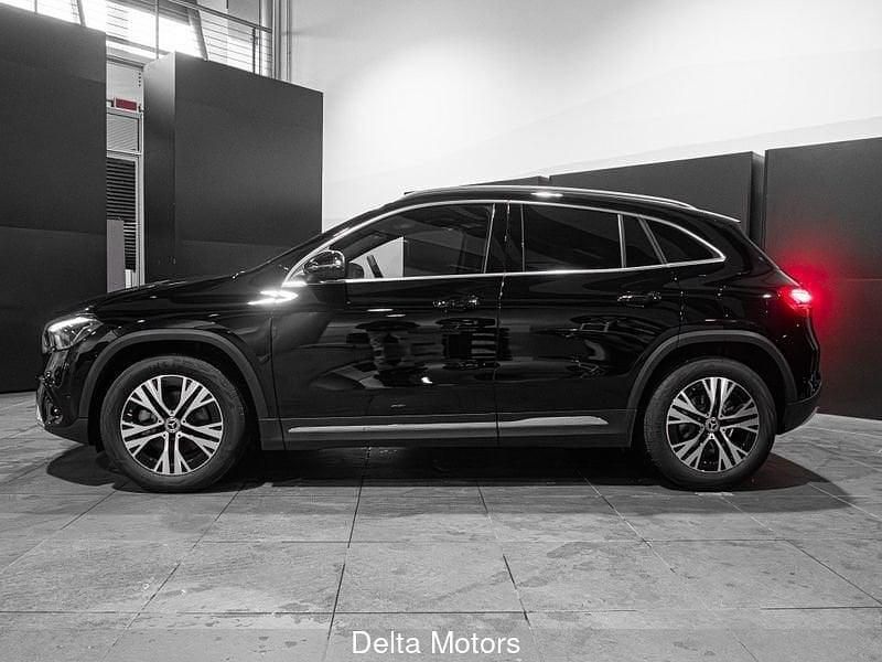 Nuova Mercedes GLA200 Advanced 150 CV (110 kW) 2026 Nero SUV