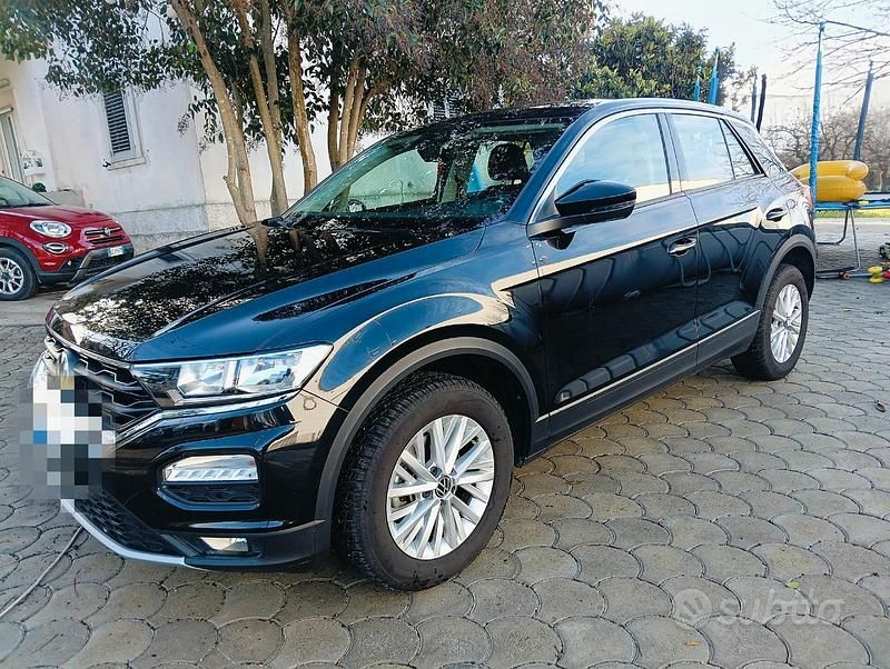 Usata VW T-Roc Business 115 CV (84 kW) 2021 Nero SUV