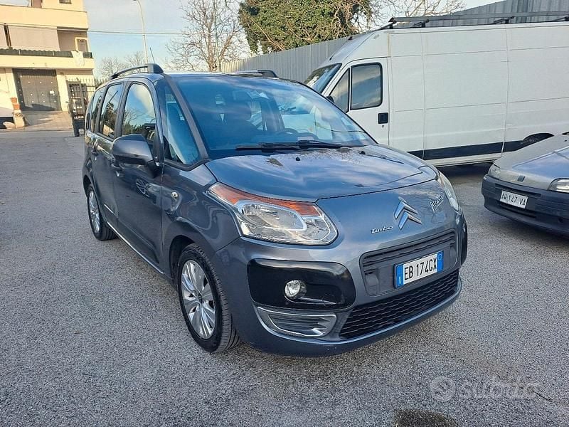Grigio Usata 2011 Citroën C3 Monovolume | 3500 € (Ottimo prezzo) - Immagine 1/4