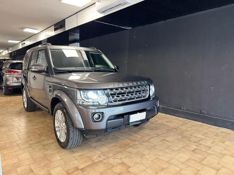 Grigio Usata 2016 Land Rover Discovery 4 SE SUV | 24.000 € (Buon prezzo) - Immagine 1/4