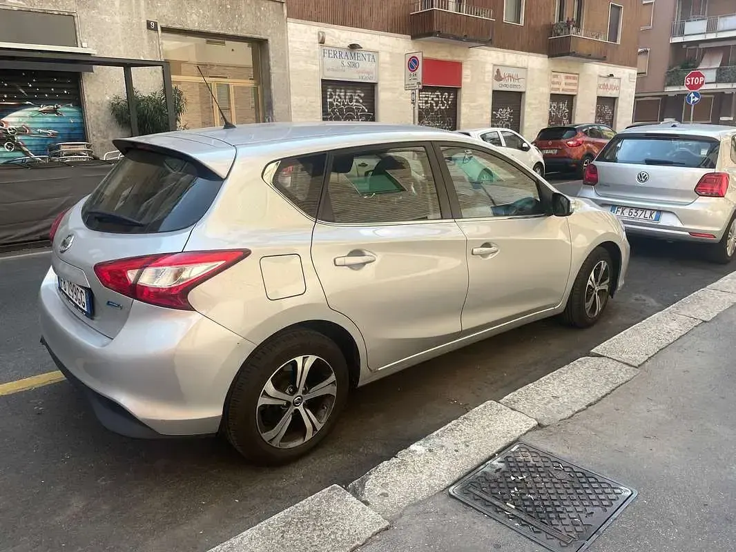 Usata Nissan Pulsar Acenta 110 CV (80 kW) 2015 Argento Utilitaria
