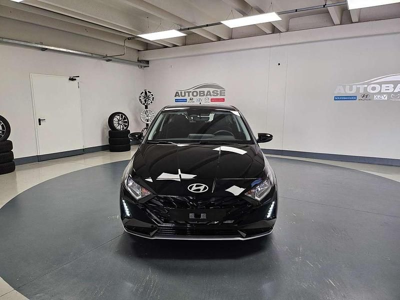 Nuova Hyundai i20 101 CV (74 kW) 2026 Phantom black Utilitaria