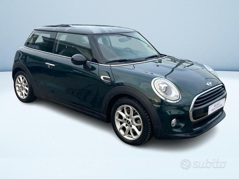 Usata Mini Cooper D Hype 115 CV (84 kW) 2018 Nero Utilitaria