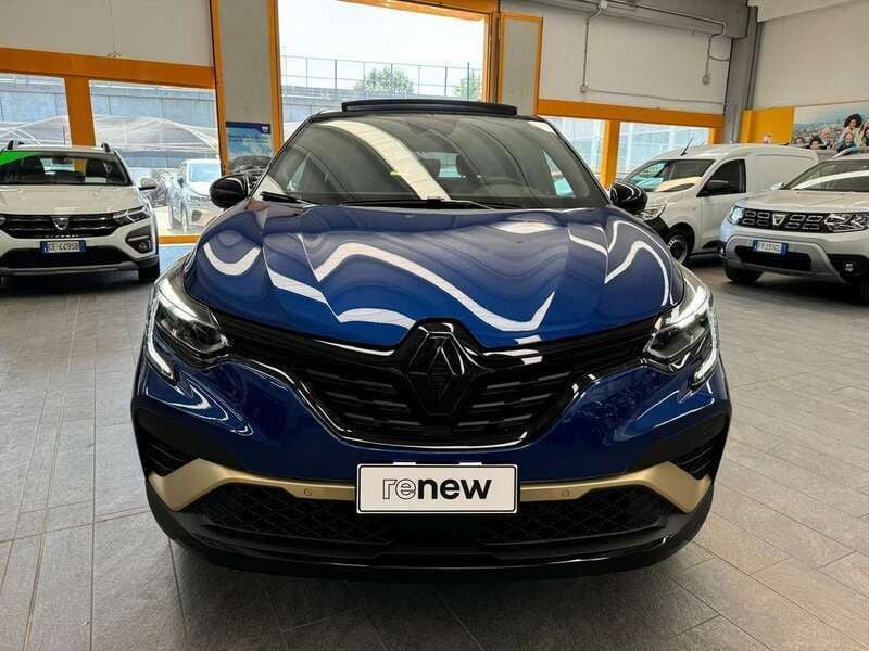 Usata Renault Captur Engineered 92 CV (67 kW) 2024 Blu iron/tetto nero SUV