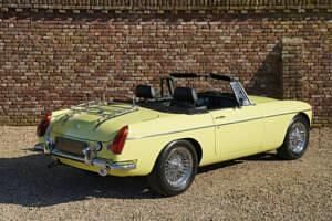 Usata MG B 63 CV (46 kW) 1977 Giallo Cabrio