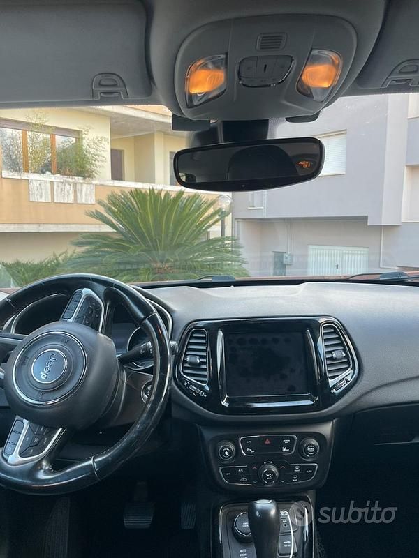 Usata Jeep Compass 140 CV (102 kW) 2019 Grigio SUV